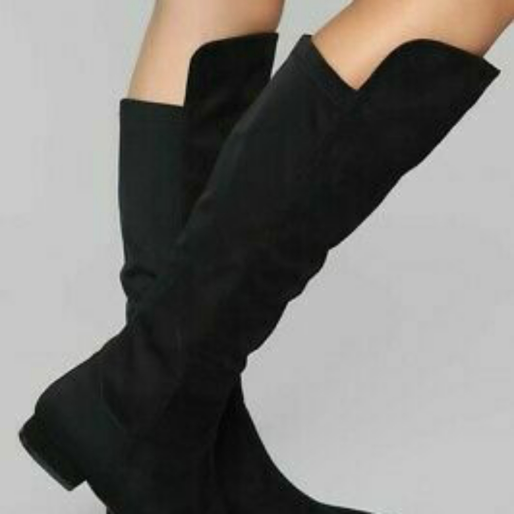 Fashionova Black Suede Boot